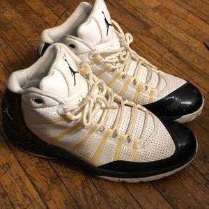Air Jordan Mens Basketball Shoes White 440894 2011 size 12